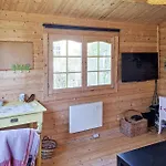2 Bedroom Beautiful In *