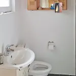 2 Bedroom Beautiful In Tarm