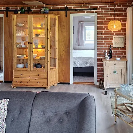 2 Bedroom Lovely In Ferienhaus *