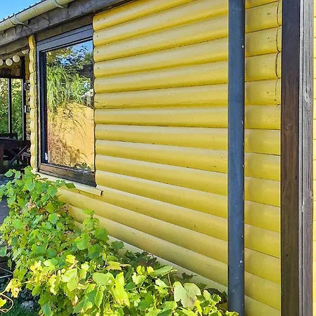 2 Bedroom Lovely In Ferienhaus