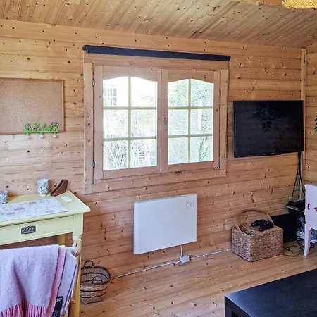 2 Bedroom Beautiful In *
