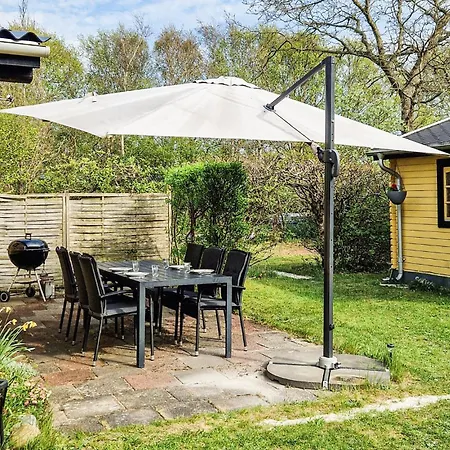 2 Bedroom Beautiful In *